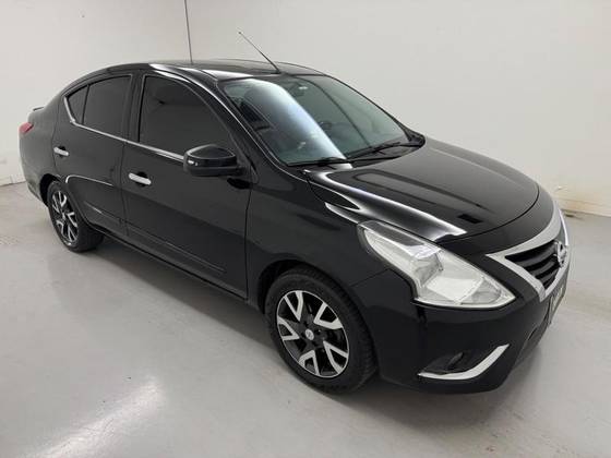 NISSAN VERSA 1.6 16V FLEXSTART UNIQUE 4P XTRONIC NISSAN VERSA 1.6 16V FLEXSTART UNIQUE 4P XTRONIC
